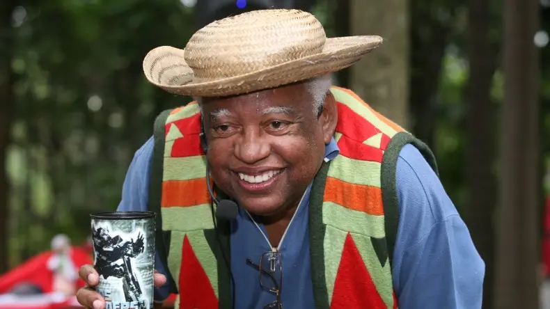 O ator João Acaiabe morreu nesta quinta (1°) por complicações da Covid-19.