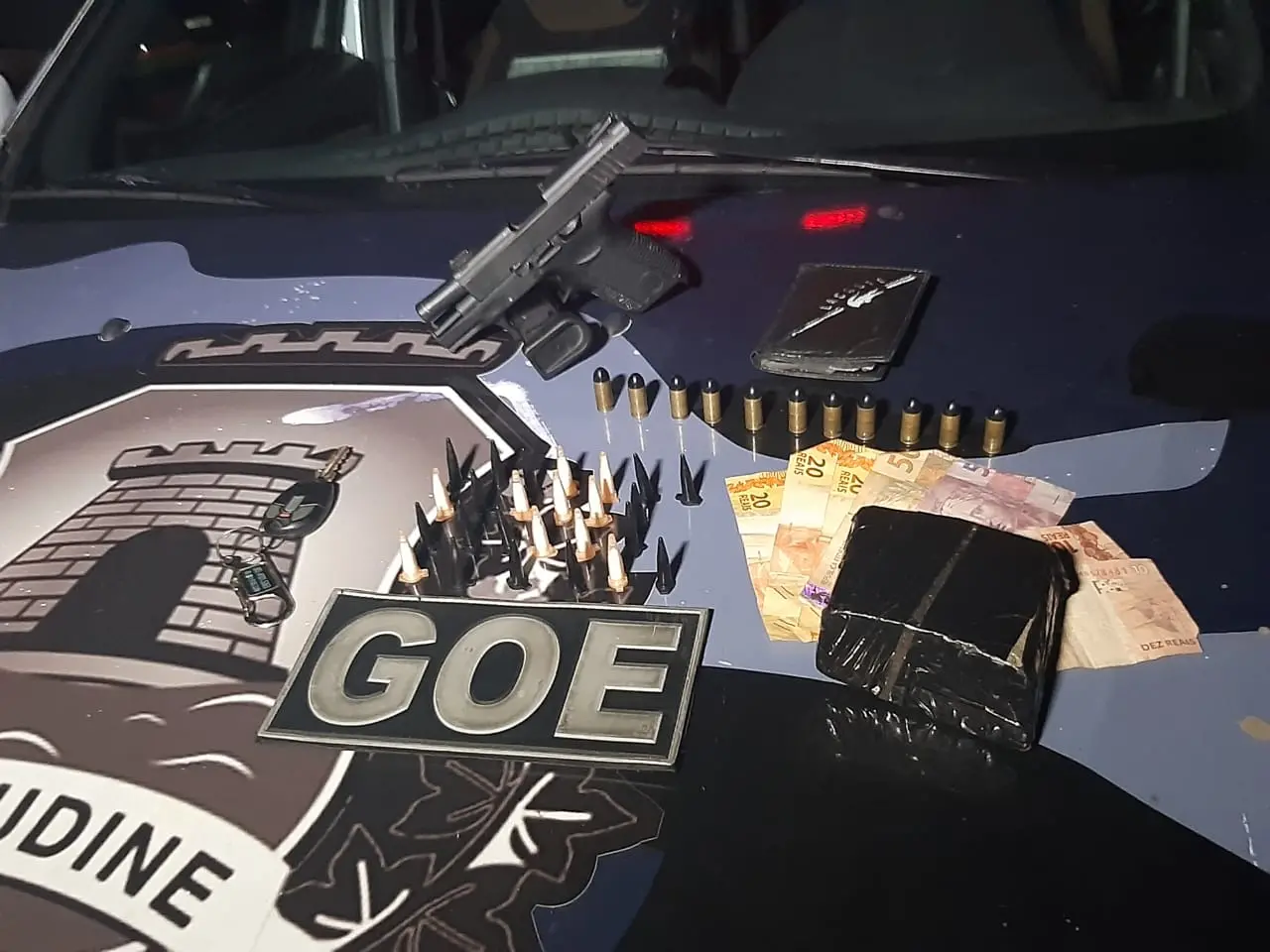 Apreensões de arma de fogo e drogas