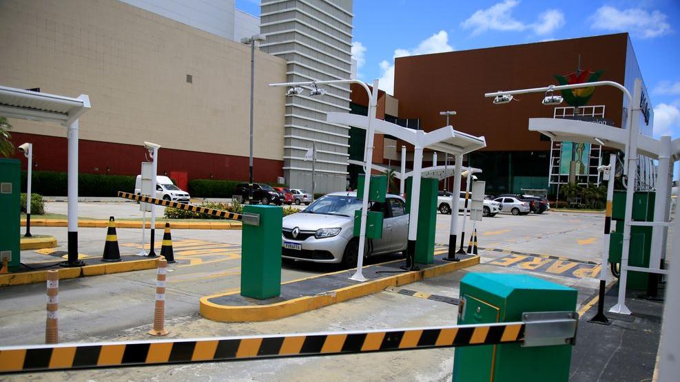 Estacionamento de shopping em Salvador