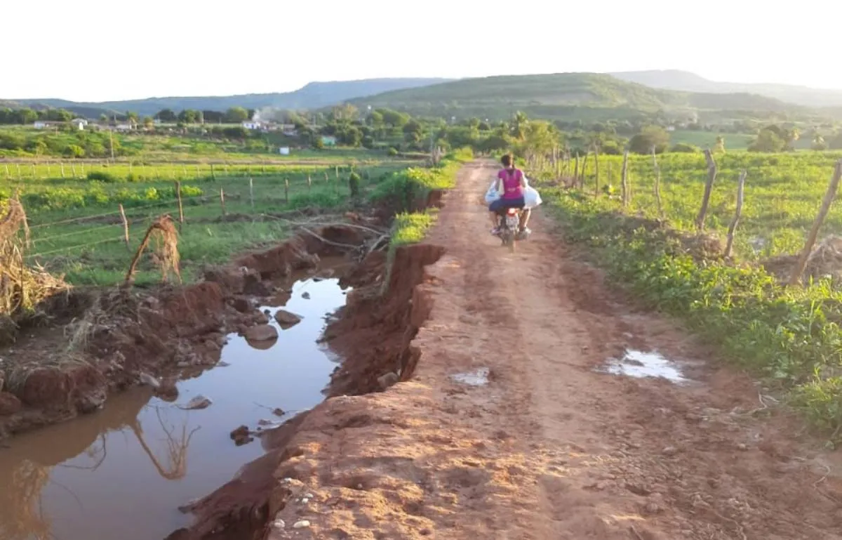 Segundo a prefeitura, foram realizados serviços emergenciais para possibilitar o trânsito de pessoas e escoamento da produção agrícola em vias rurais