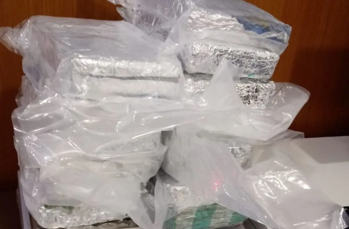 Drogas apreendidas com passageiro no aeroporto de fortaleza