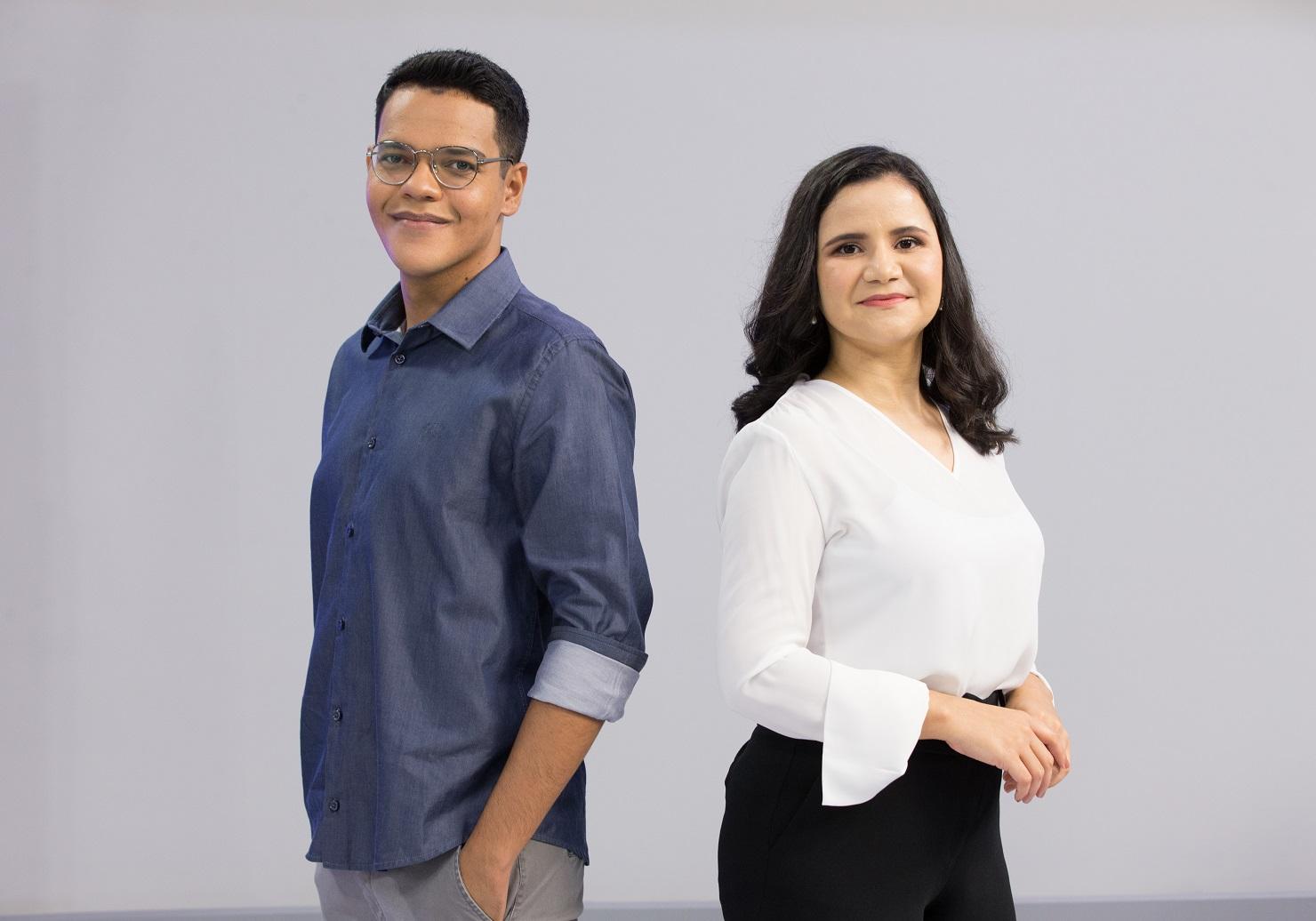 Apresentadores do PontoPoder, William Santos e Jéssica Welma