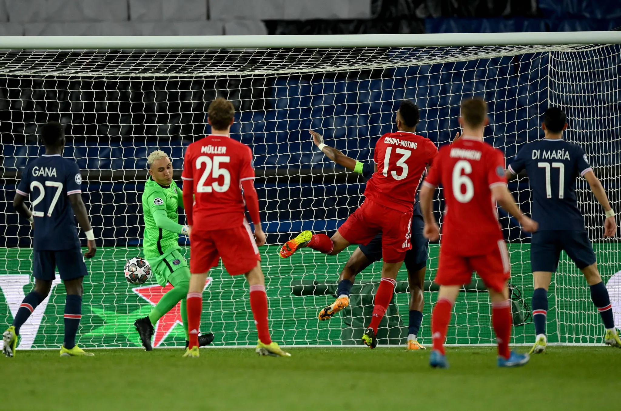 Choupo-Moting abriu o marcador para o Bayern de Munique na partida
