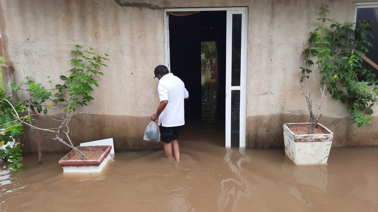 Casas ficaram alagadas em Iguatu