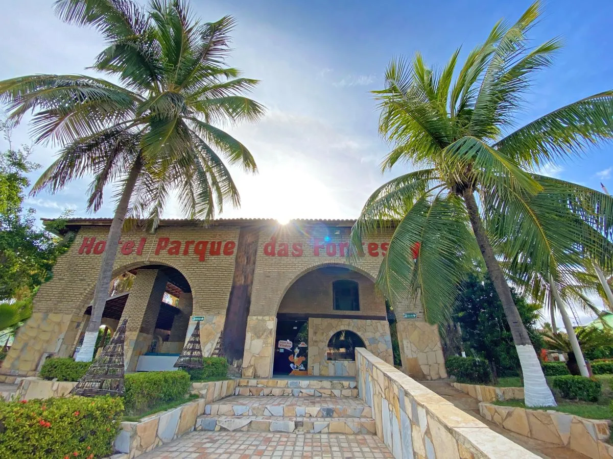 Hotel fica perto de diversos pontos de passeio e lazer em Beberibe