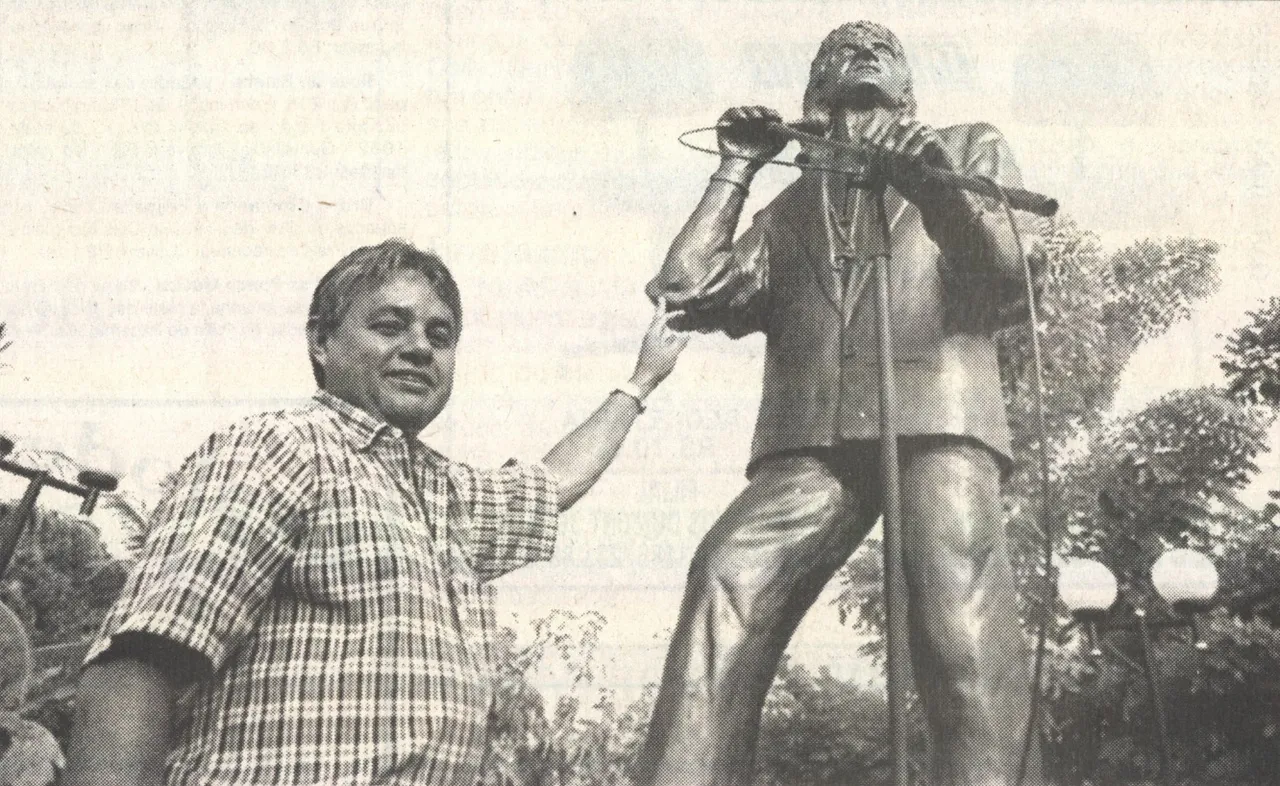 Escultura foi desenvolvida pelo artista Bosco Neves