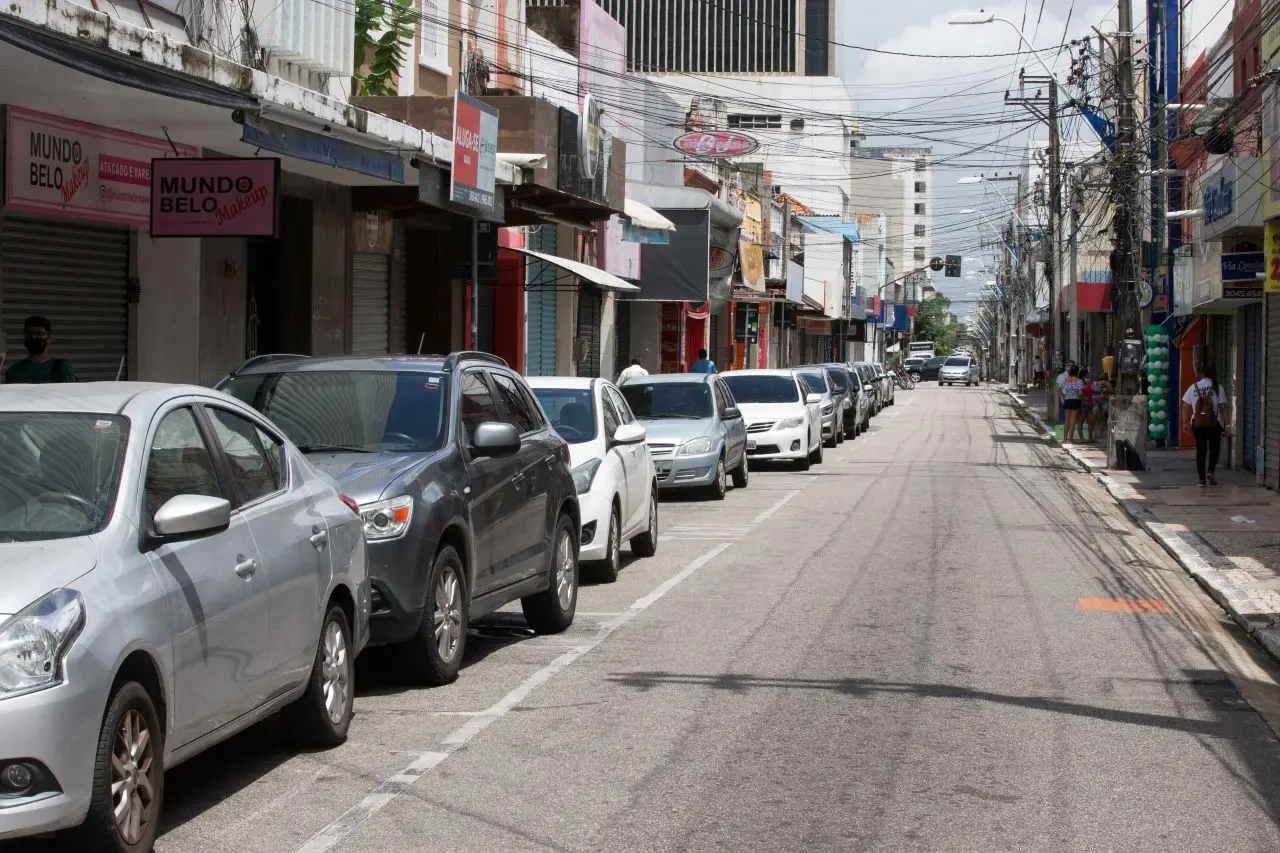 lojas fechadas no centro durante o lockdown em fortaleza