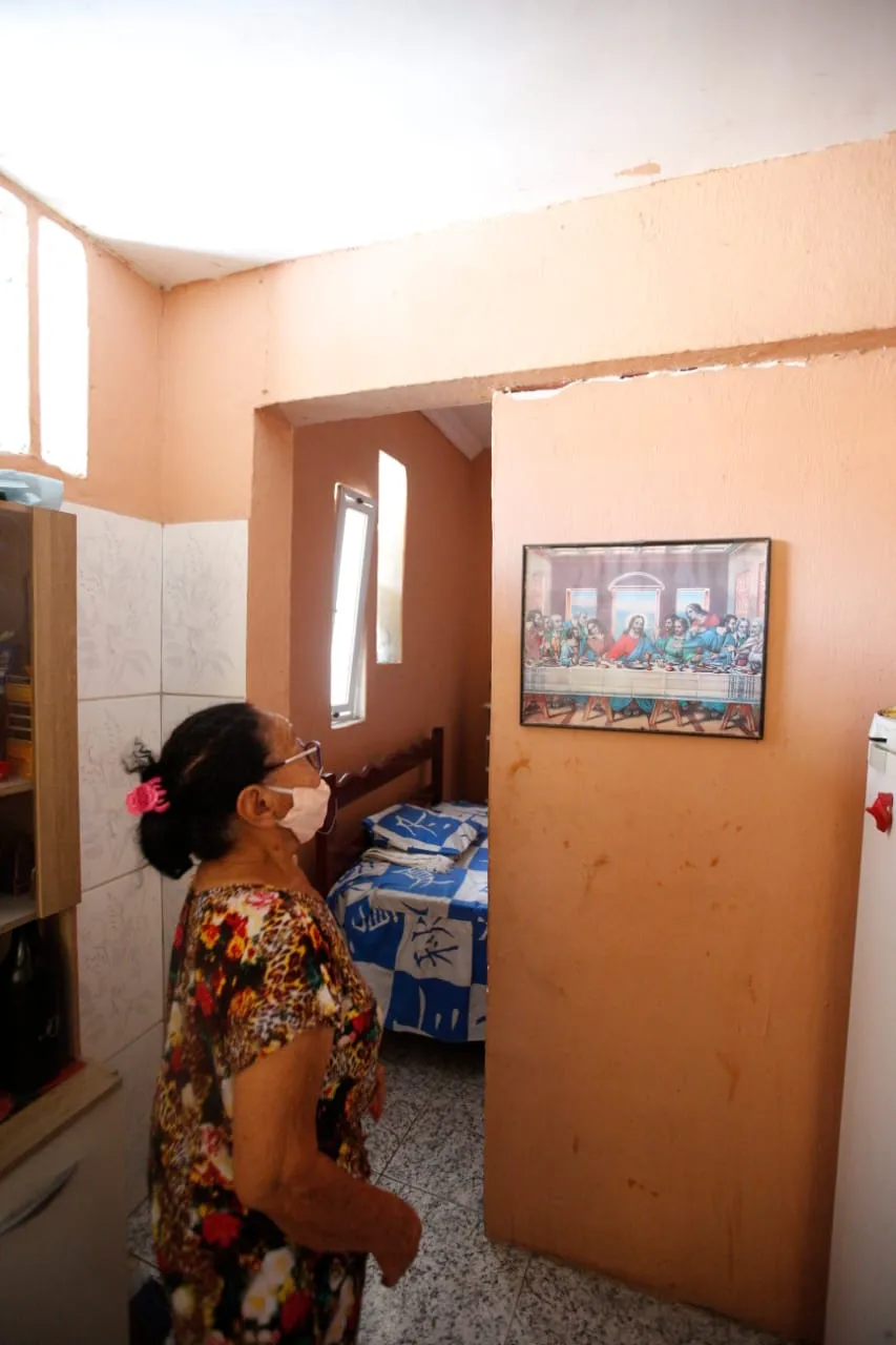 Casa de dona Rita foi danificada com a explosão