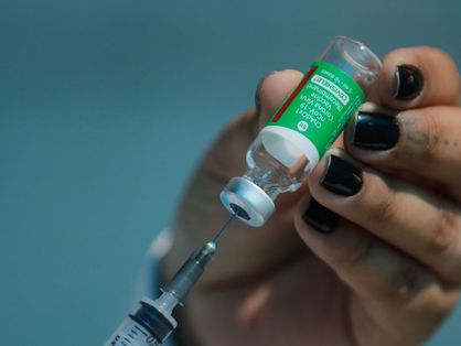 foto de vacina contra covid-19