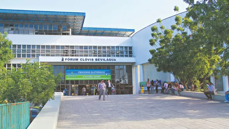 fachada forum fortaleza justica