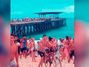 Print de vídeo que mostra aglomeração na Praia de Iracema