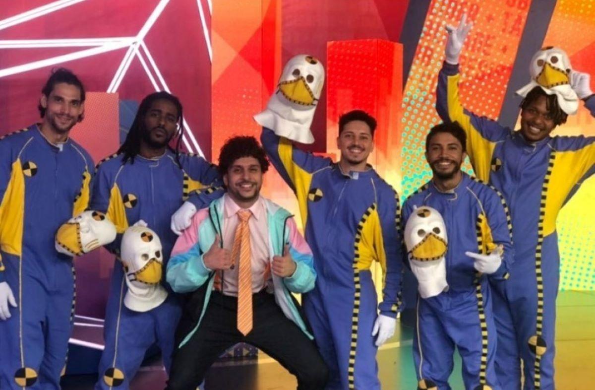 Foto dos dummies que dançaram na final do BBB 21 reunidos