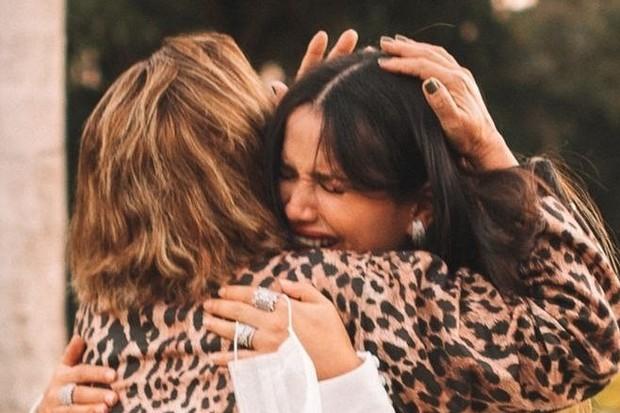 Juliette reencontrando a mãe