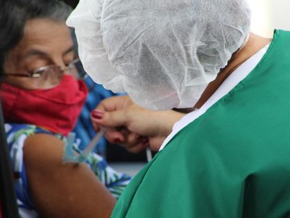 Monsenhor Tabosa é a cidade que tem a maior proporção de habitantes vacinados no Ceará.