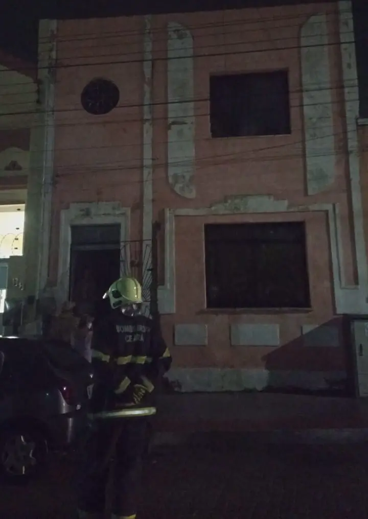 fachada de casa que teve desabamento de teto em sobral