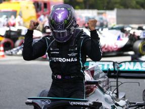 Lewis Hamilton venceu o GP da Espanha neste domingo (09)