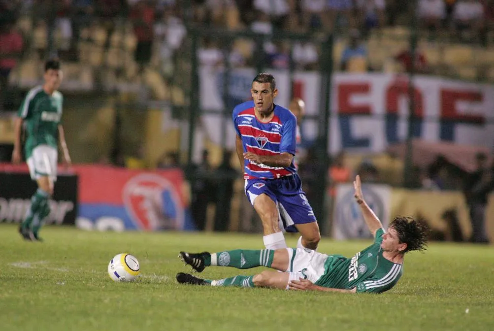 Ex-atacante Tricolor fez parcerias com Clodoado e Vinícius