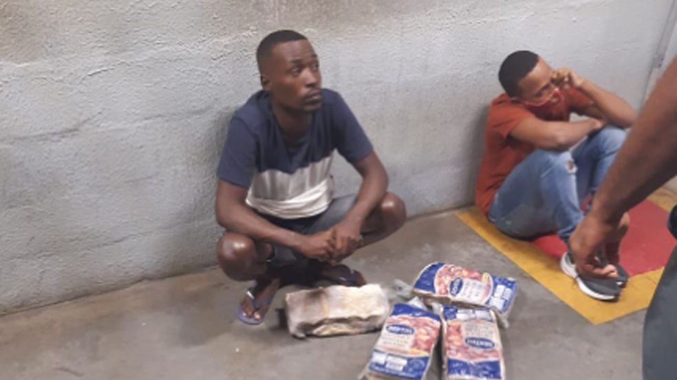 Polícia prende 4 pessoas e faz busca em supermercado após morte de tio e sobrinho por furto de carne - Bahia - Diário do Nordeste