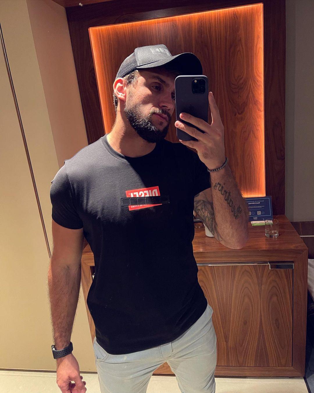 Ex Bbb Arthur Picoli Diz Que Recebe Ameacas De Morte Desanimado Com Tudo Isso Zoeira Diario Do Nordeste