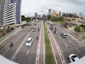 Recentemente, a avenida Antônio Sales teve limite de velocidade reajustado para 50km/h.