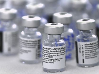 Frascos de vacinas da Pfizer contra Covid-19