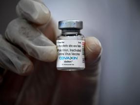 Foto de frasco da vacina indiana Covaxin