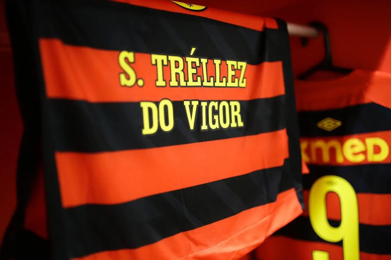 Imagem da notícia: Sport homenageia Gil do Vigor no uniforme após ataques homofóbicos