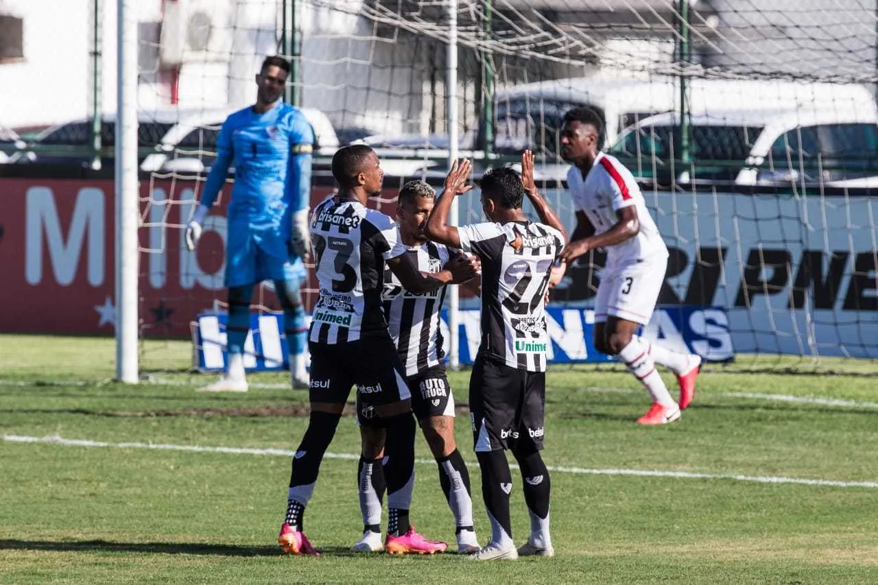Jogo vale classificação para semifinal do Campeonato Cearense