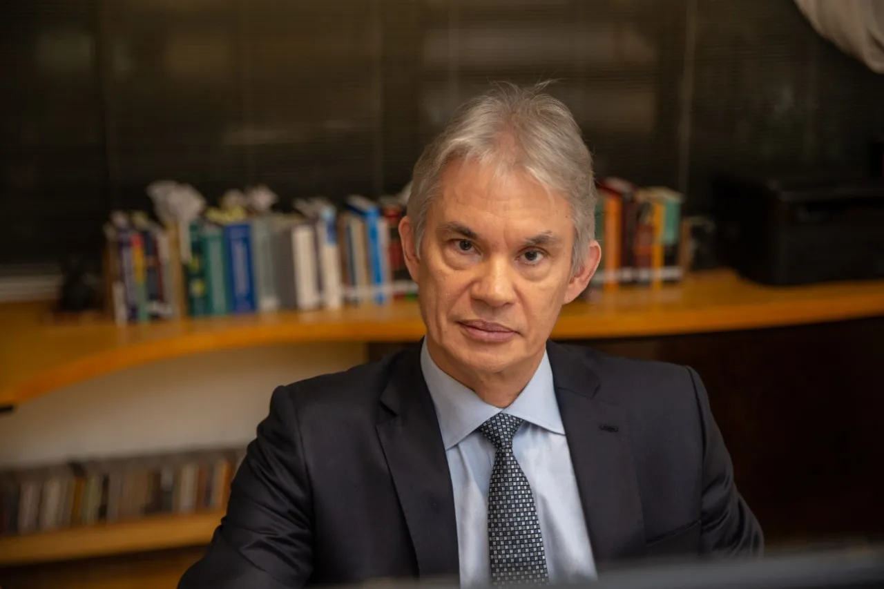 Advogado avalia que há um grande esforço para conter a guerra fiscal na PEC 110, porém não visualiza regras específicas que assegurem o combate às desigualdades regionais