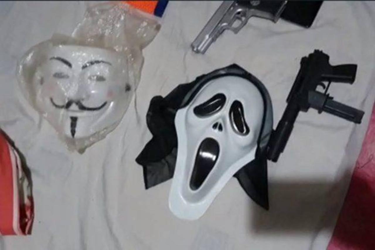 Máscaras e armas apreendidas pela Polícia Civil do DF
