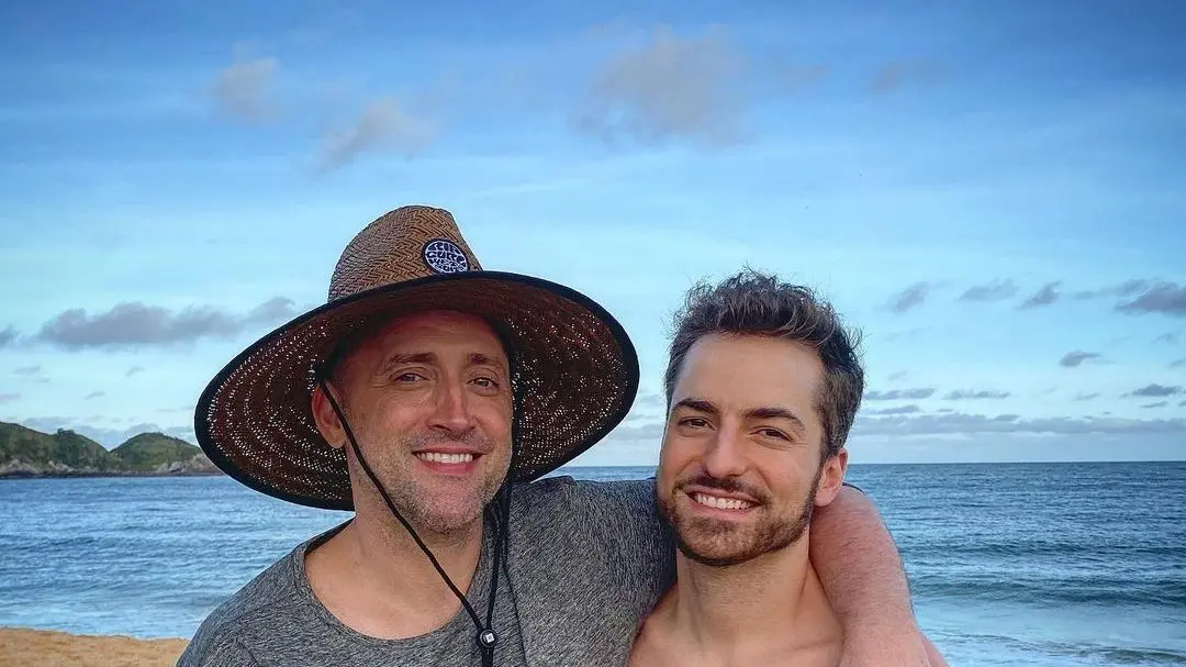 Paulo Gustavo e Thales Breta