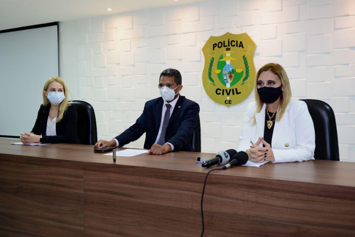 Imagem de delegados da polícia civil do ceará em coletiva sobre apreensão de adolescentes