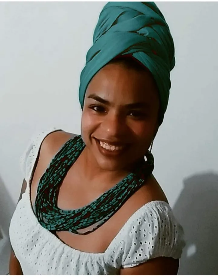 A professora da Rede Estadual acredita que as cotas possibilitam aos jovens negros outras perspectivas e sonhos para o futuro