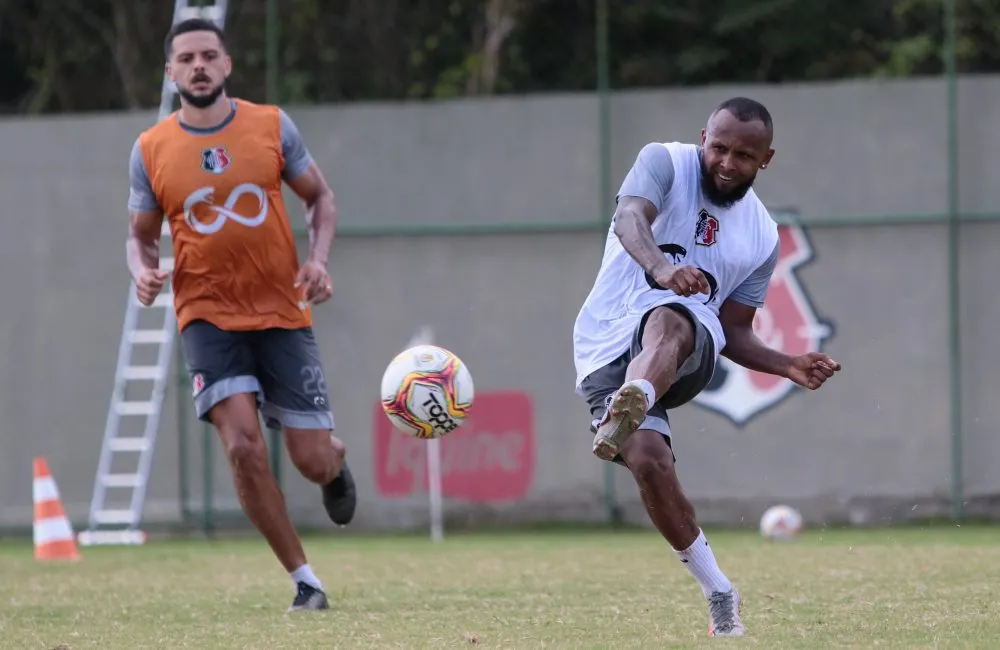 O Santa Cruz é um dos times mais tradicionais do Nordeste, mas vem em crise após a última colocação na Copa do Nordeste e queda nas semifinais do Estadual, precisando se reabilitar na Série C, na qual está desde 2018