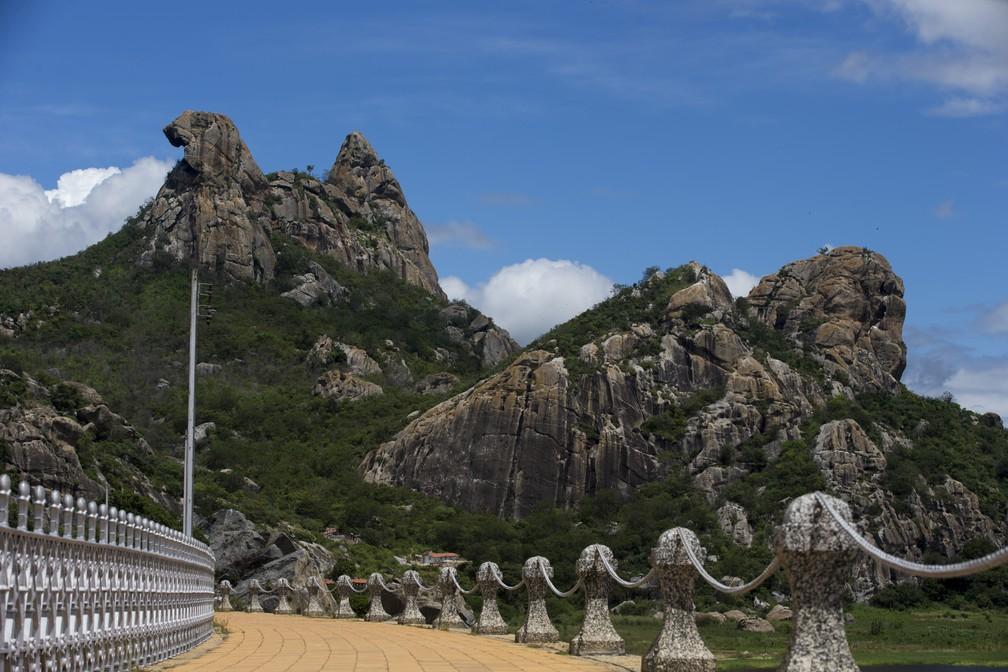 Quixadá, pedra da galinha choca