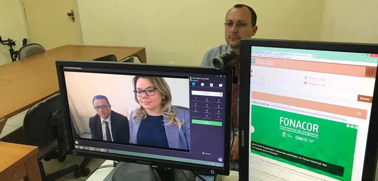 audiência por videoconferência