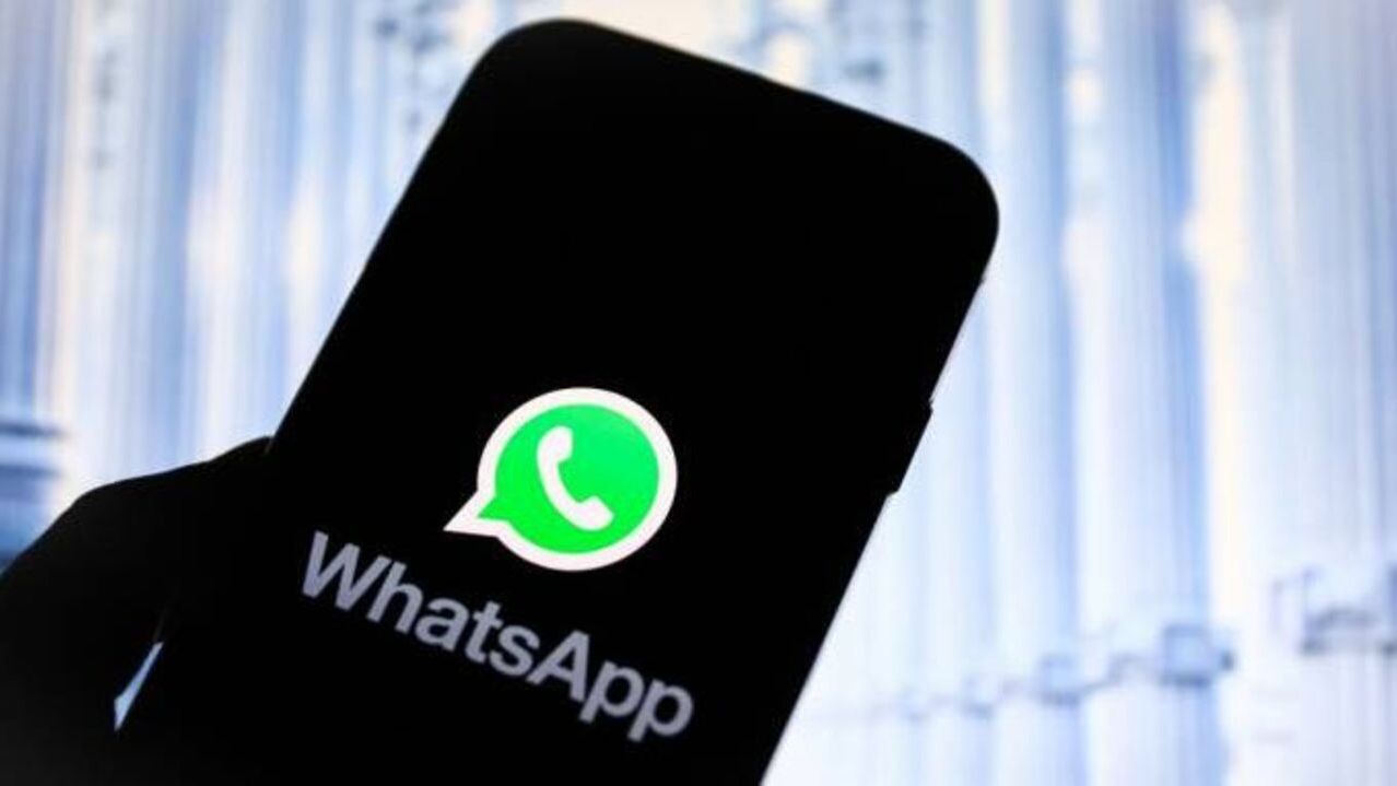 Tela de celular mostrando o aplicativo WhatsApp