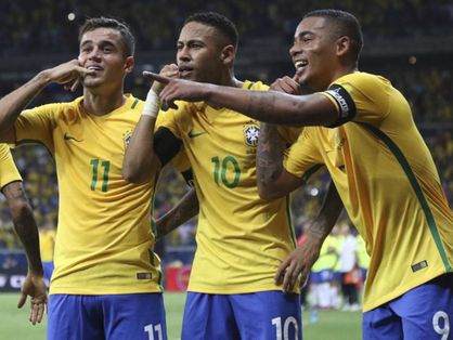 Coutinho, Neymar e Jesus comemoram gol com dança pela Seleção Brasileira