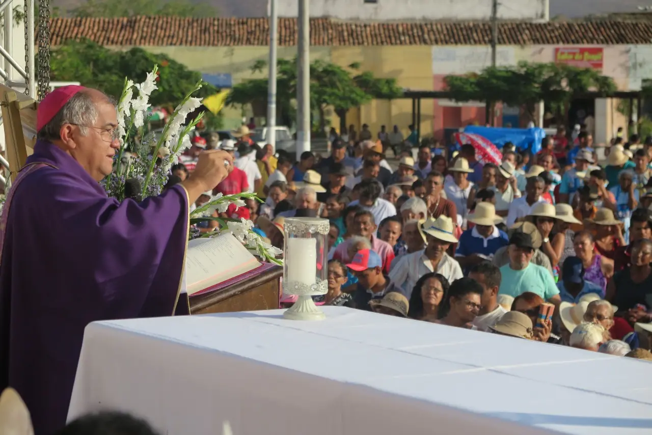 Do Gilberto deixa a Diocese de Crato, responsável por 33 paróquias da região do Cariri. O cargo segue vacante, assim como está, atualmente, a Diocese de Iguatu