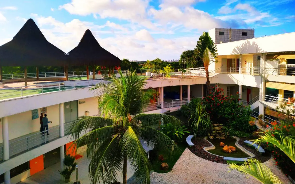 Um dos requisitos para vencer o edital do Governo era o hotel dispor de ambiente com extensa área verde e ar fresco.