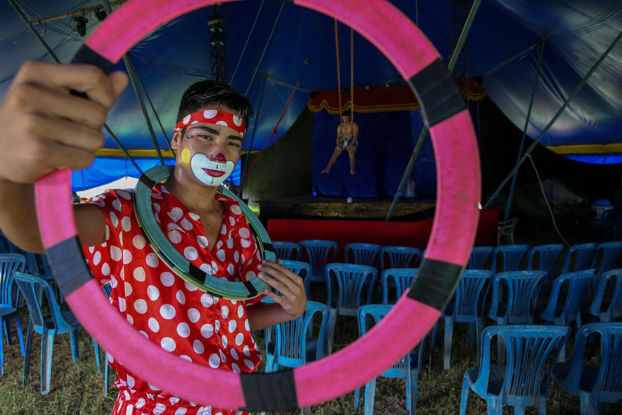 menino no circo