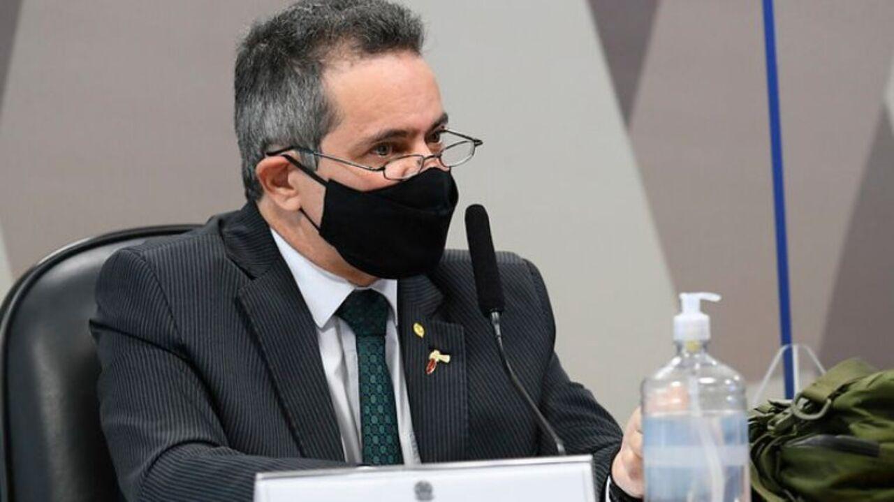 Antônio Elcio Franco Filho falando na CPI da Covid