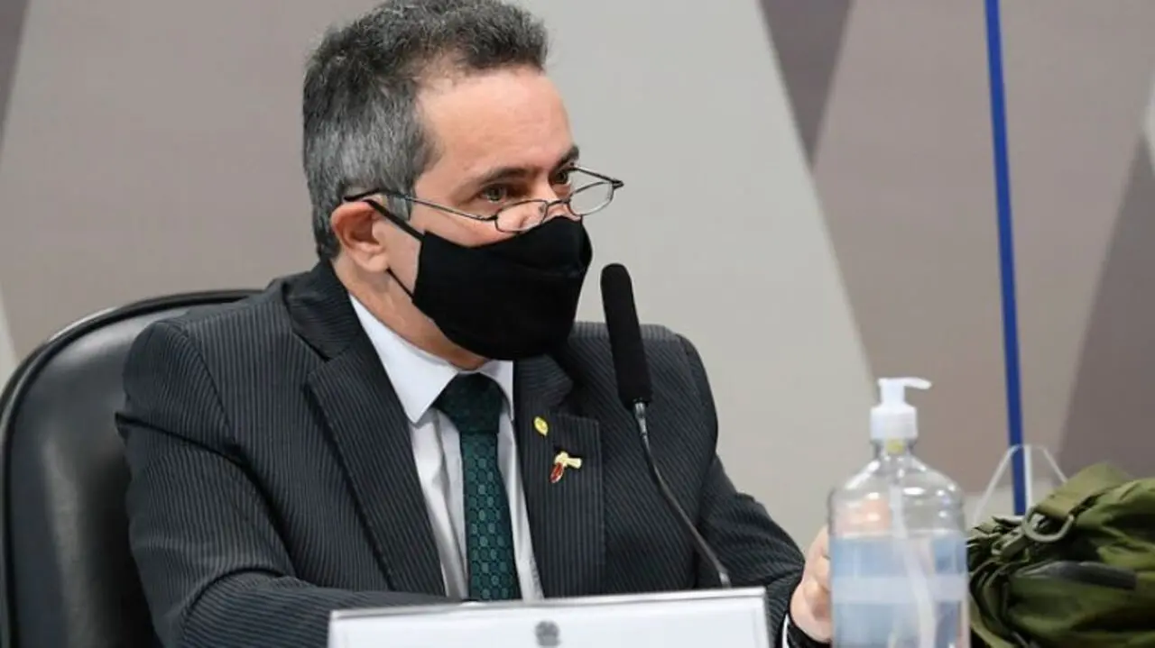 Antônio Elcio Franco Filho falando na CPI da Covid