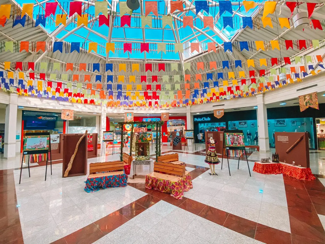 Sem o evento, uma exposição foi aberta contando um pouco sobre a festa