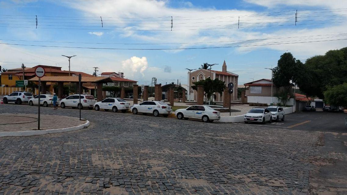 rua vazia em fortim no carnaval 2019
