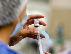 Vacina contra Covid-19 no Ceará