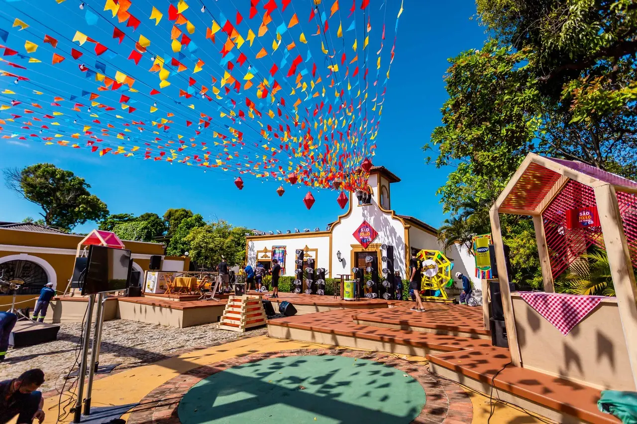 Palco especialmente montado para os shows virtuais