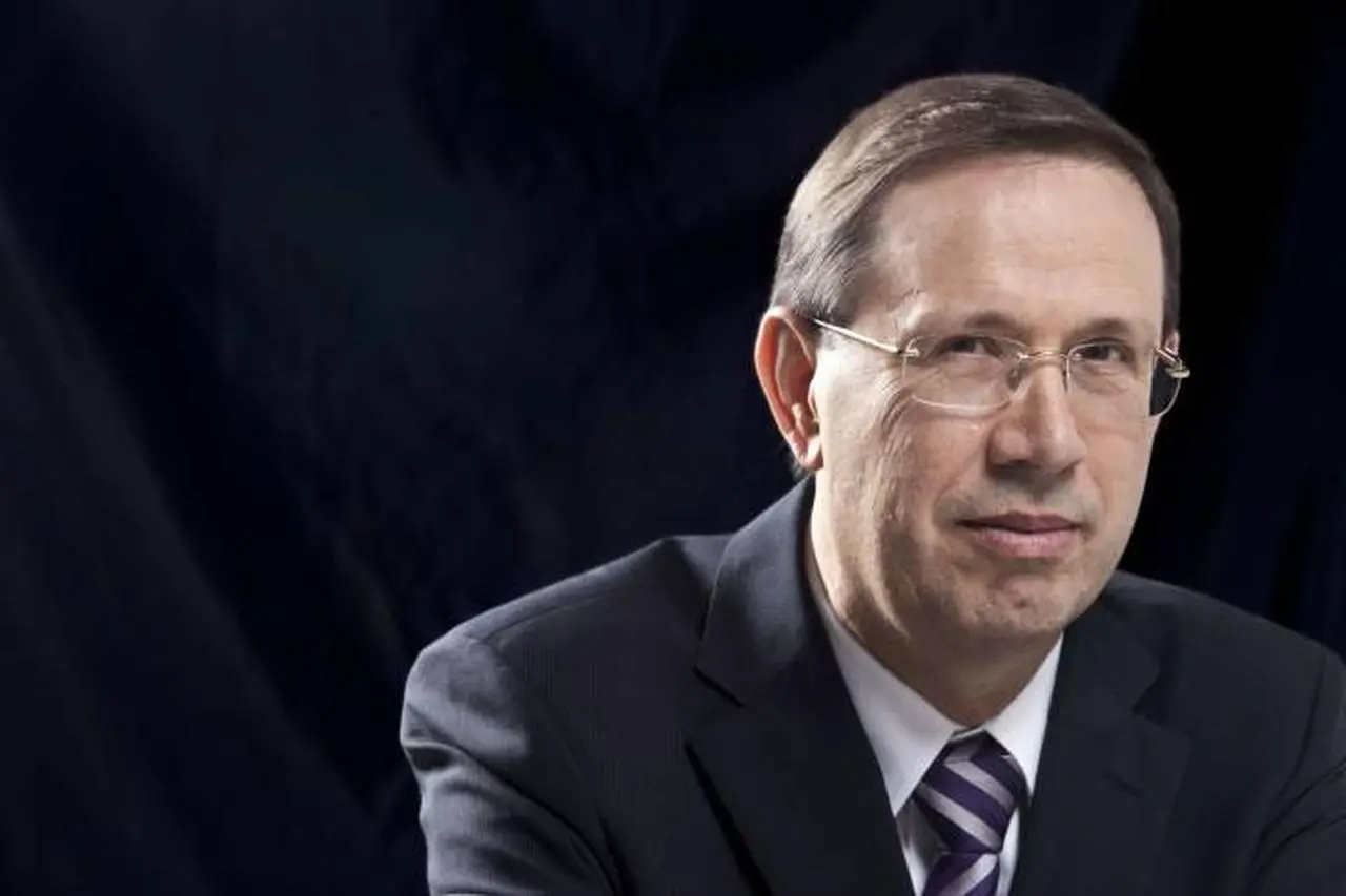 Empresário Carlos Wizard