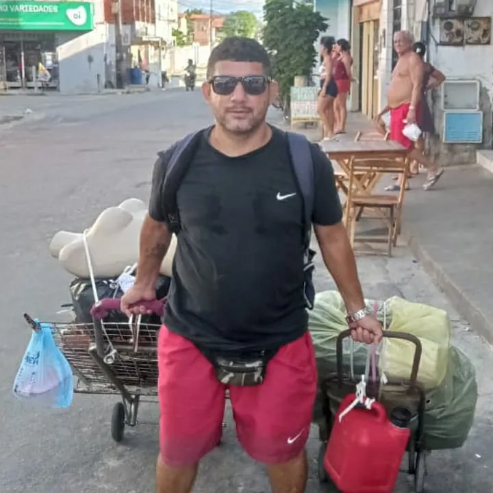 Impossibilitado de trabalhar durante a pandemia, Padêro MC viu boa parte da renda cair. 