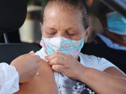 Vacinação em Monsenhor Tabosa